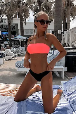 SILKE - picture 1 of 5