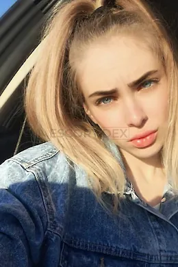 KELSEY - picture 1 of 6