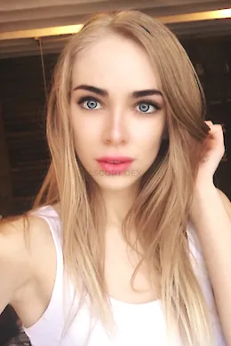 KELSEY - picture 1 of 6