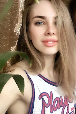 KELSEY - picture 1 of 6