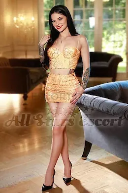 Cari - picture 1 of 5