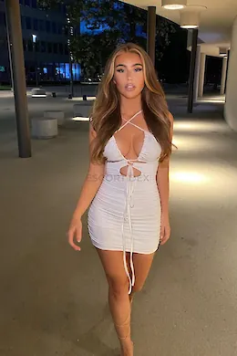 MARILYN - picture 1 of 6