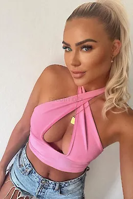 SAMANTA - picture 1 of 5