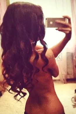 ELAINE - picture 1 of 6