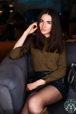 FROYA - picture 1 of 5