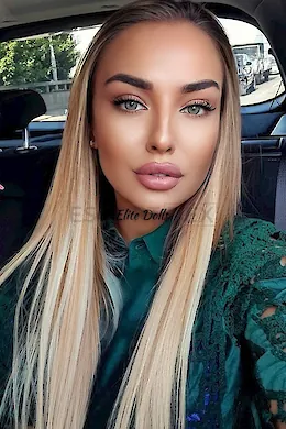 Alexia - picture 1 of 6