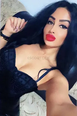 Jemma - picture 1 of 5