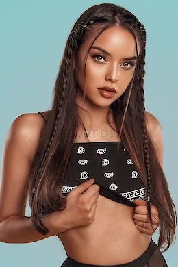 KENDRA - picture 1 of 6