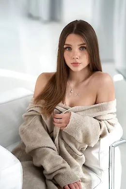 BRYNDIS - picture 1 of 5