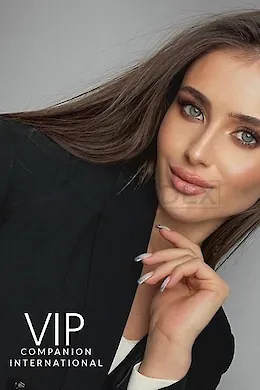 Amely - picture 1 of 6