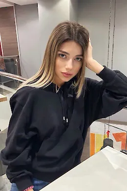 MIREILLE - picture 1 of 5