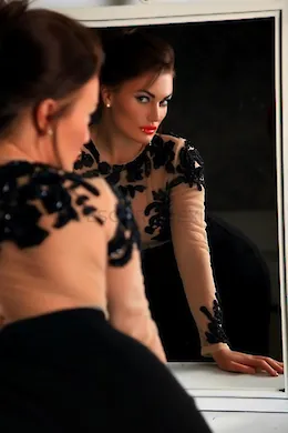 Sonia - picture 1 of 4