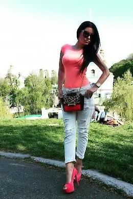 Inna - picture 1 of 5