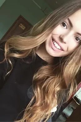 Anya - picture 1 of 5