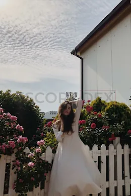 Kate - picture 539 of 5