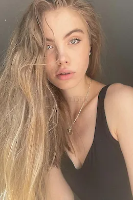 PILAR - picture 1 of 6