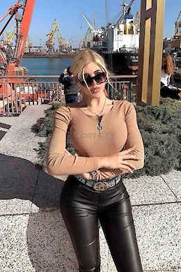 Natali - picture 1 of 5