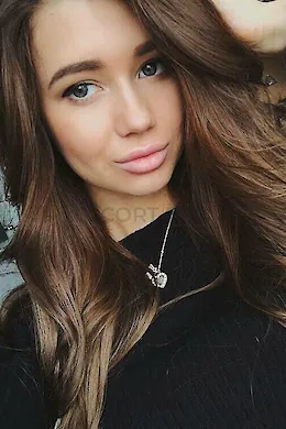 ALEXIS - picture 1 of 6