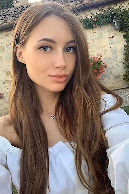 ALEXIS - picture 1 of 6