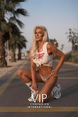 Panamera - picture 1 of 6