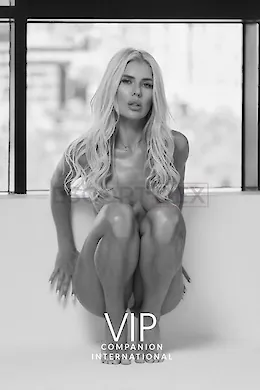 Panamera - picture 1 of 6