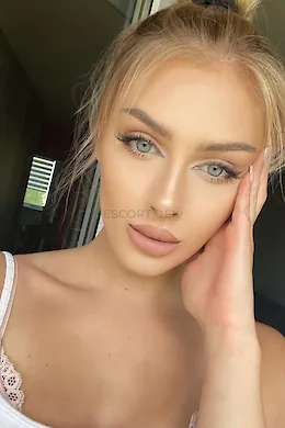 LONNA - picture 1 of 6