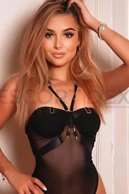 Leyla - picture 1 of 6