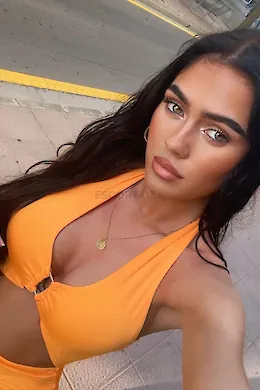 MAISIE - picture 1 of 6