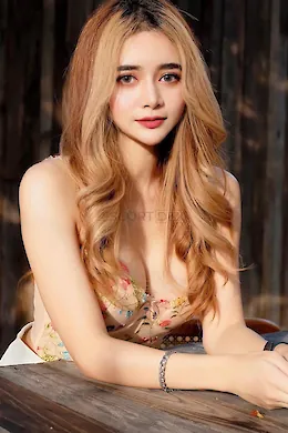 Rina - picture 1 of 3