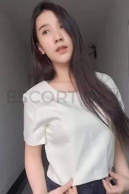 Winnie - picture 1 of 3