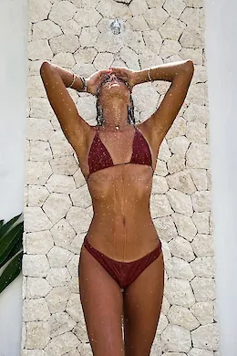 LIANA - picture 1 of 6