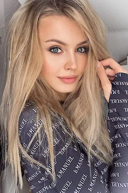 MISSY - picture 1 of 4