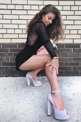 SANTA MATURE - picture 1 of 6