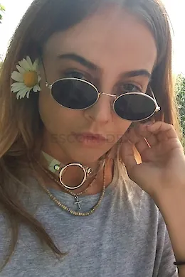 EVA BARBERRY - picture 1 of 6