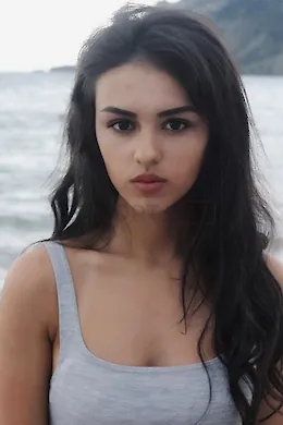 DEBORA - picture 1 of 5