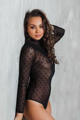 Pia - picture 1 of 4