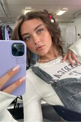 LORY - picture 1 of 6