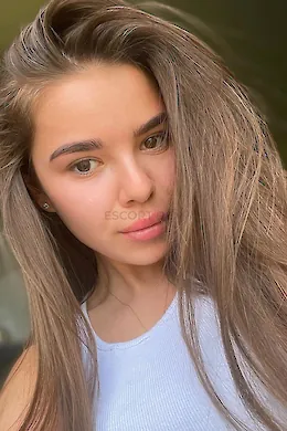 NOUREEN - picture 1 of 6