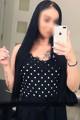 Zara - picture 1 of 4