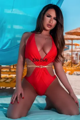 Marissa - picture 1 of 6