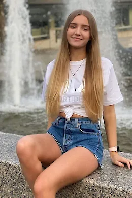 DASHIEL - picture 1 of 6