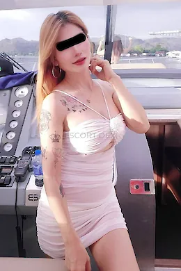 Minnie - picture 1 of 6