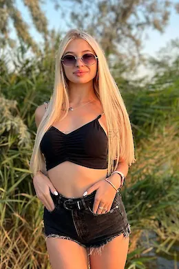 CHELSEA - picture 1 of 6