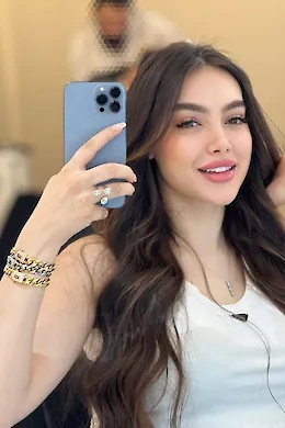 DOMINIKA - picture 1 of 6