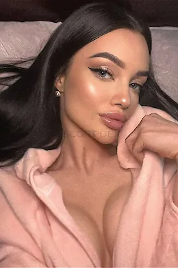 MONA - picture 1 of 6