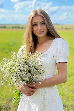 ZARINA - picture 1 of 6