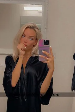 Derya - picture 1 of 6