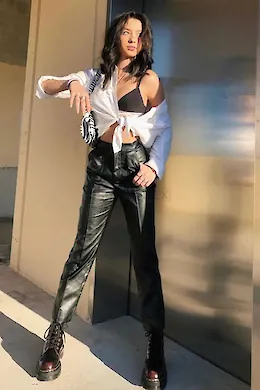 GARD - picture 1 of 6