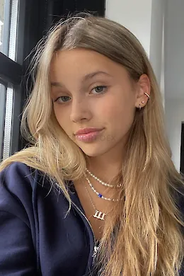 TEELA - picture 1 of 6