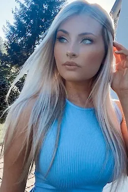 RENIE - picture 1 of 6